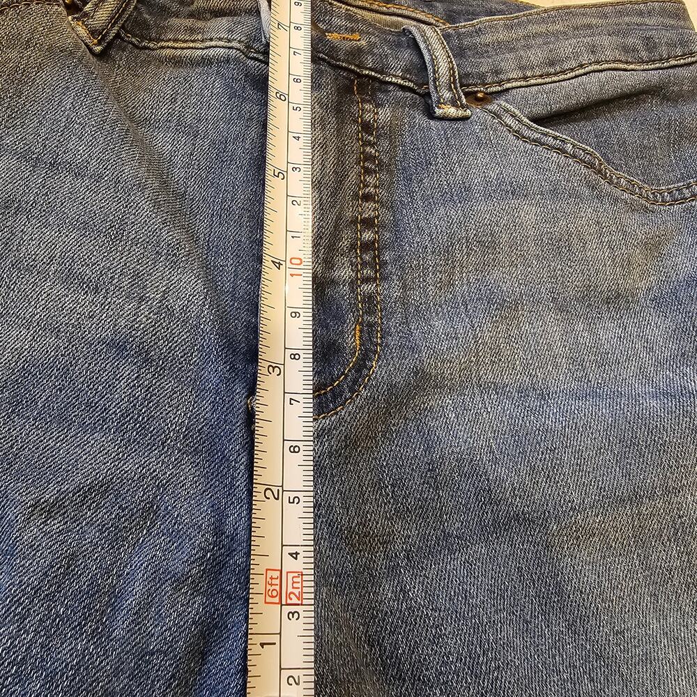 Lauren Ralph Lauren Size 4 Straight Leg Jeans Mid Rise Quiet Luxury, Preppy - Picture 8 of 12